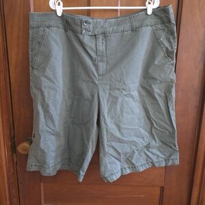 Jeanstar Olive Flat Front Shorts